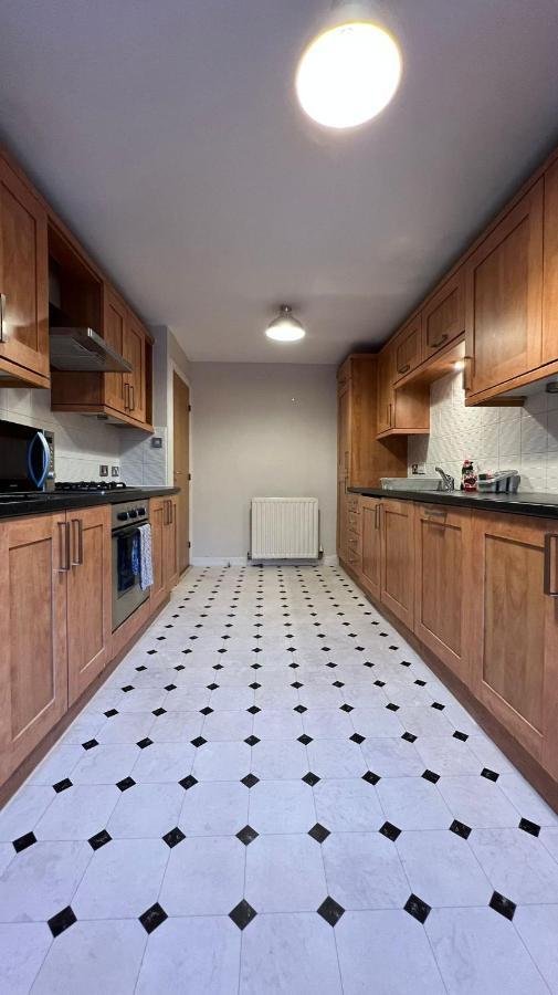 Edinburgh City Centre - Powderhall Modern Spacious 2 Bedroom Apartment With Free Parking Esterno foto